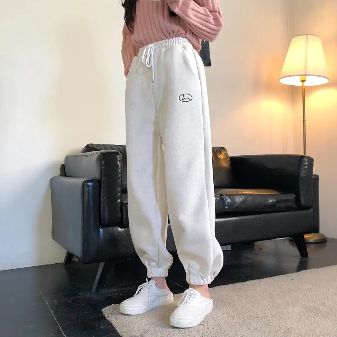 

ан споѬивне лопок женские The New Women'S Sports Pants Have Plush Thickened Plus Size Straight Leg Embroidery